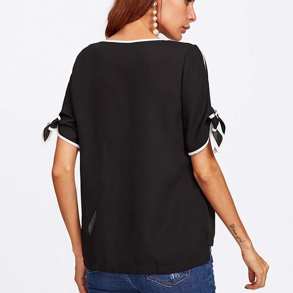 Black blouse for women - Picture 5 of 6